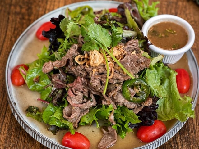 Charred Flank Steak Salad - Goi Bo.